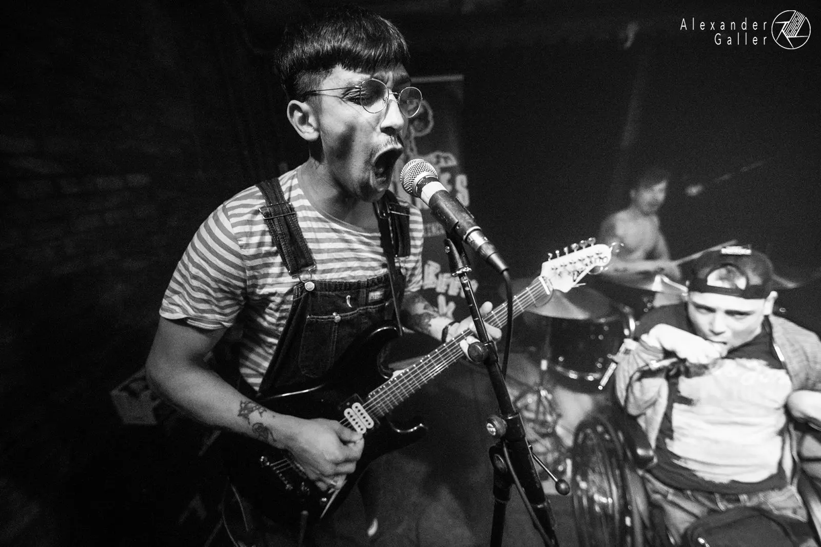 Chaos Junkies Bild, Chaos Junkies