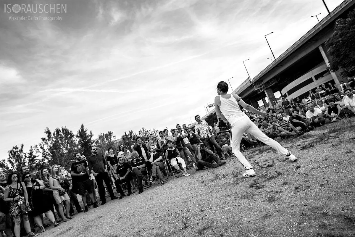 Baulückenkonzerte #8, #9 und #10, Die Strottern, Austrofred, Musikarbeiterinnenkapelle Bild, Baulückenkonzerte #8, #9 und #10, Die Strottern, Austrofred, Musikarbeiterinnenkapelle