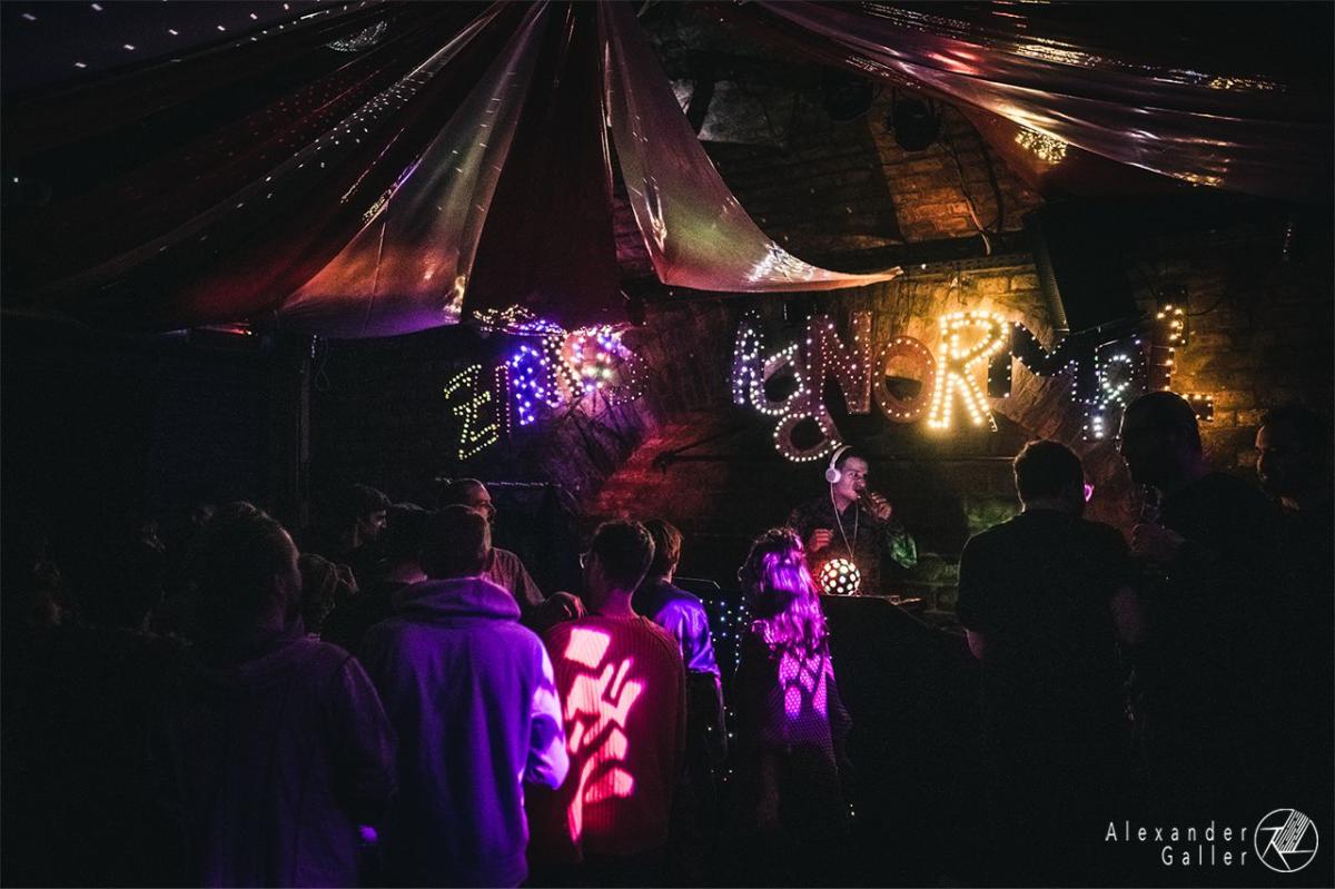 FirleTanz meets Zirkus Abnormal - !Weihnachtsspecial! Bild, FirleTanz meets Zirkus Abnormal - !Weihnachtsspecial!