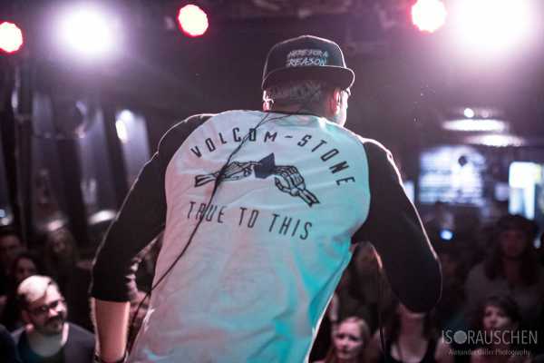 Here For A Reason Bild von Here For A Reason