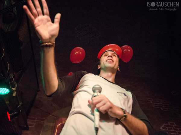 Here For A Reason Bild von Here For A Reason